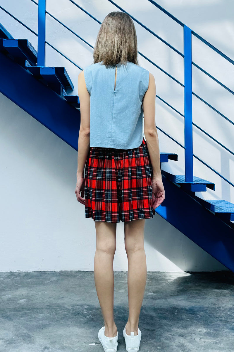 LUNAR 2024 SP02 || RED CHECKS PLEATED SHORTS