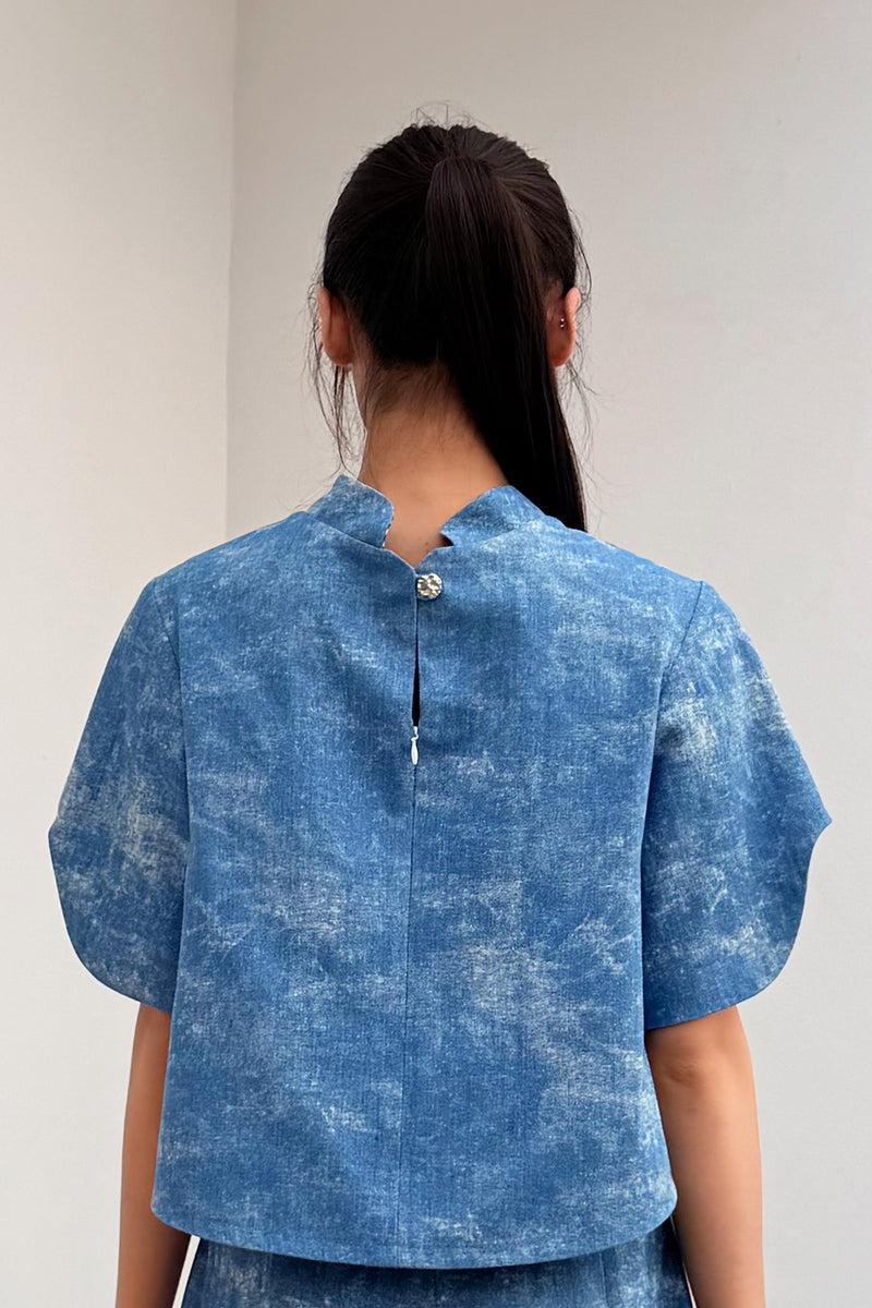 LUNAR 2026 TT05 || DENIM DREAM CROPPED TOP