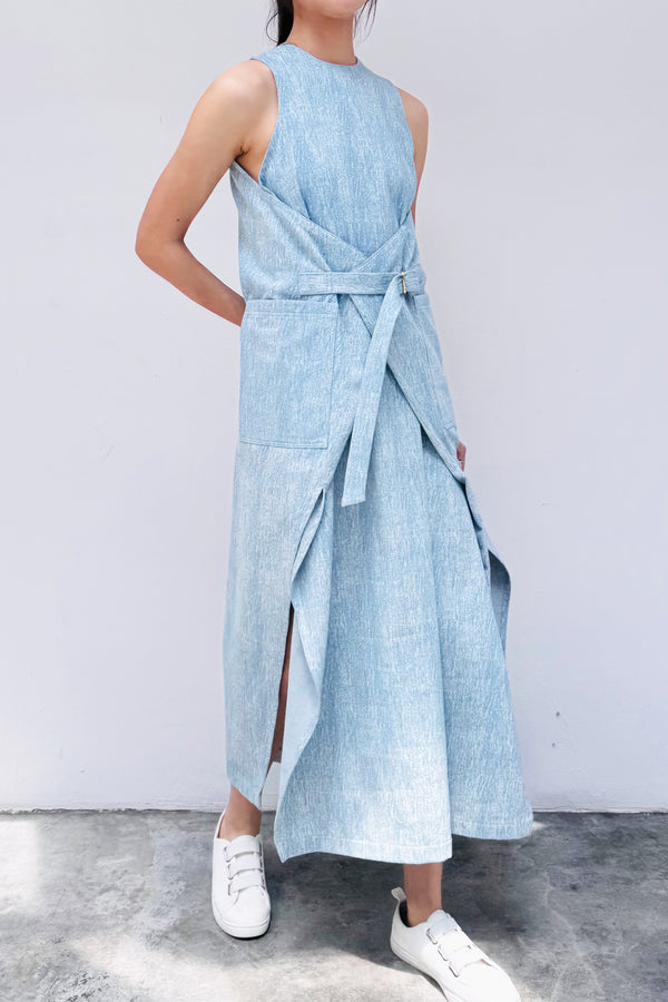 S20 DD12 || CLOUDIE APRON DRESS