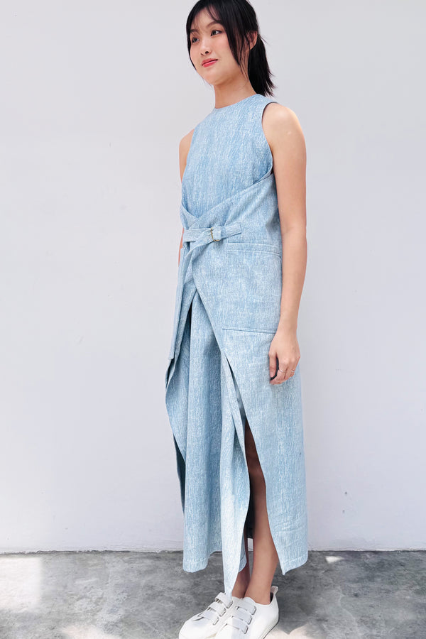 S20 DD12 || CLOUDIE APRON DRESS