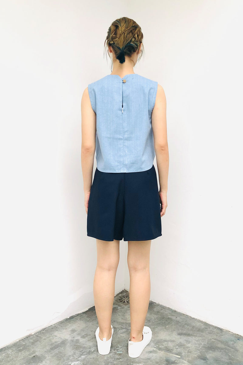 S17 SP01A || DENIM SHORTS WITH QUILTED FLAP